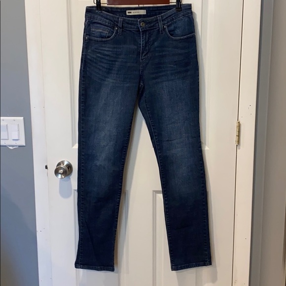 EUC Levi’s Skinny Jeans sz 8 - Picture 2 of 13